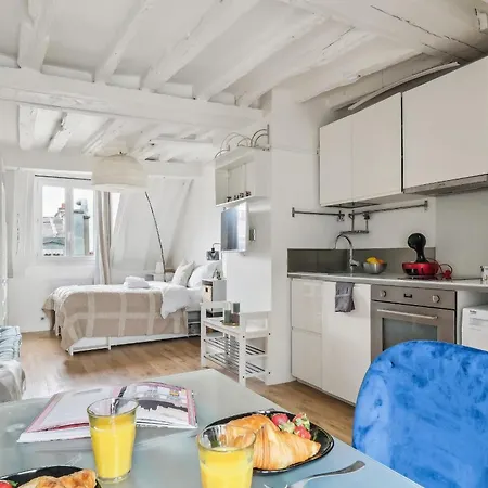 Bnbnova - Le Louvre & Notre-dame Apartamento París